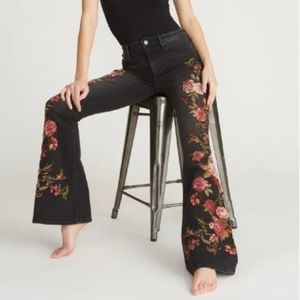 Free People Driftwood Farrah embroidered flare jeans size 28